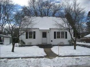 38 Woodmere Rd, Bristol, CT 06010