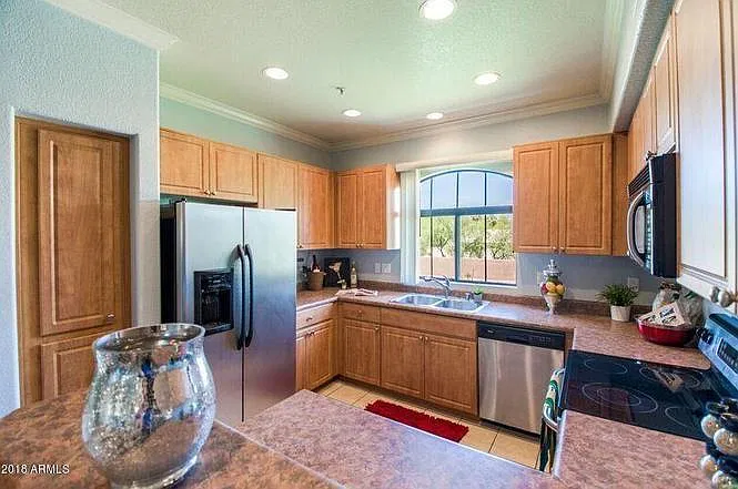 1 bed, 1002 sqft, $1,450 — Photo 1