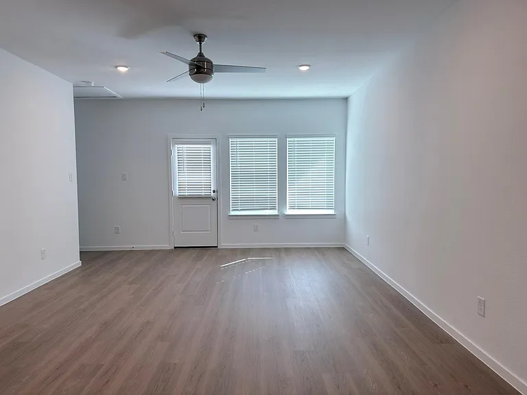 9122 Serene Haven Dr — Photo 8