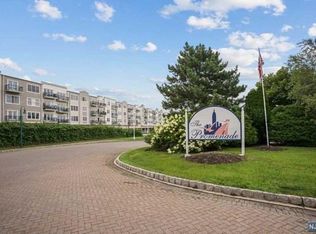 305 The Promenade, Edgewater, NJ 07020