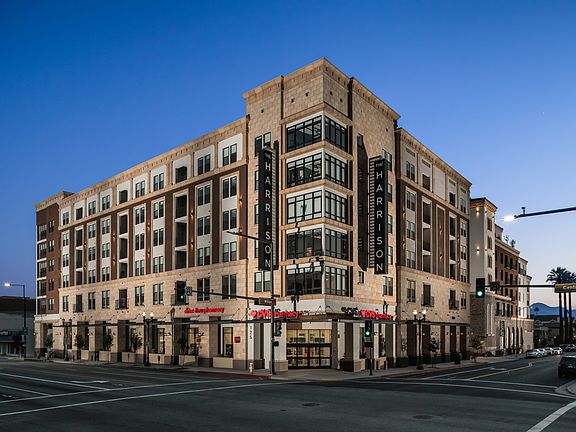 In the Heart of Downtown Glendale!
