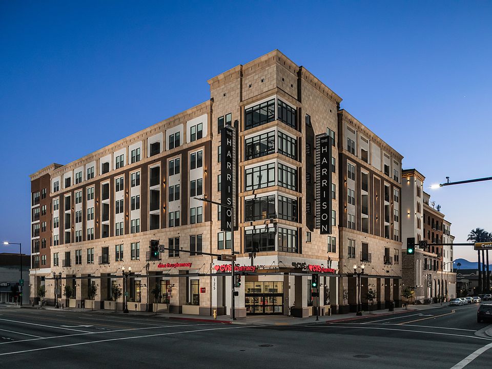 In the Heart of Downtown Glendale!