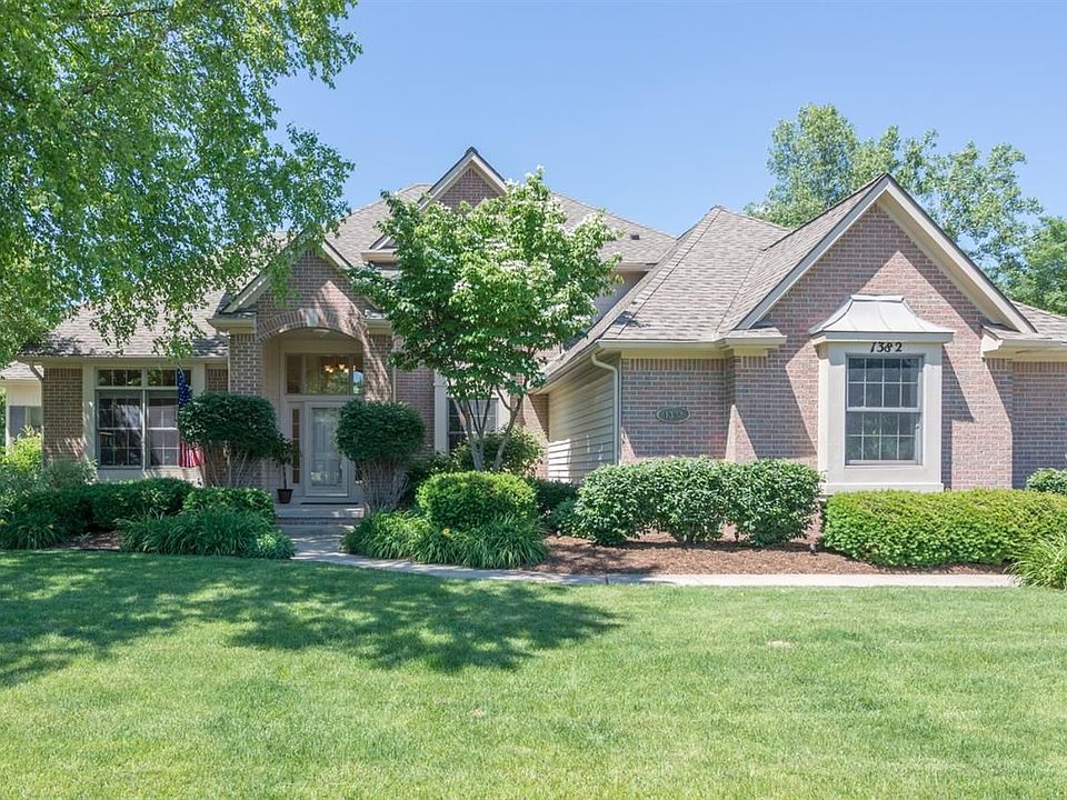 1st image of 1382 Waterways Dr