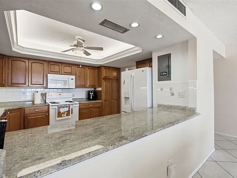 17920 Gulf Blvd #1401 — Photo 20