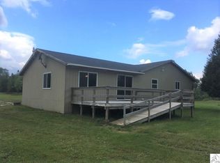 15489 Wolf Ridge Dr, Nashwauk, MN 55769