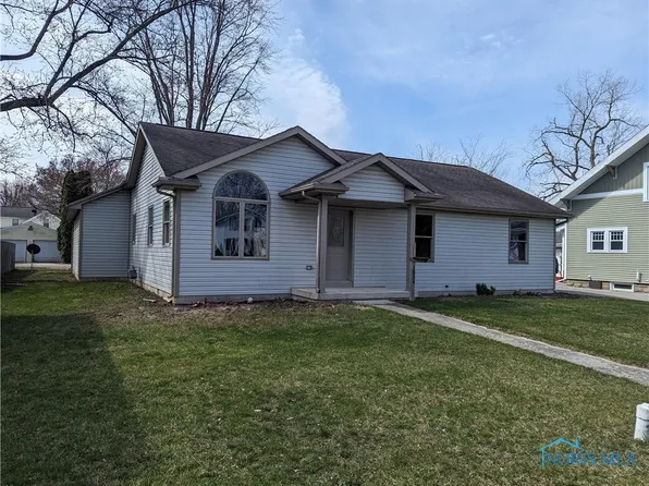 1039 Scott St, Napoleon, OH 43545