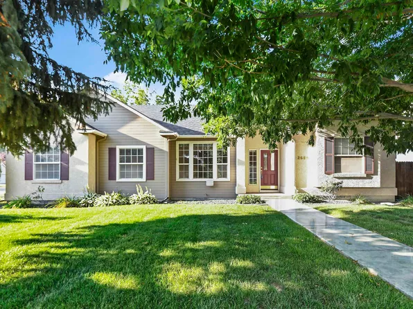 2689 E Timberland Dr, Eagle, ID 83616