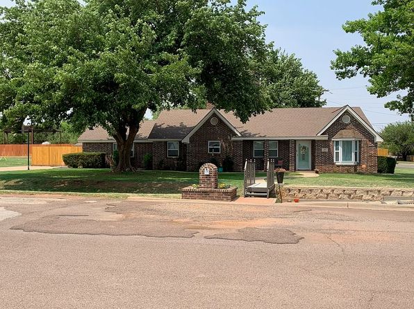 800 Bobcat Ln NW