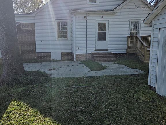 3rd image of 1311 Howard Street
