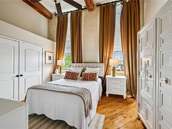 920 Poeyfarre St APT 373, New Orleans, LA 70130