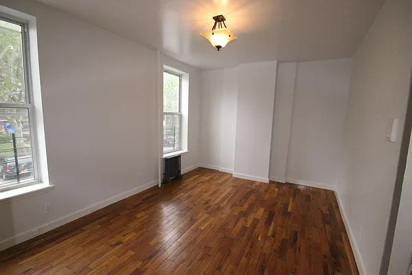 Rented by Nooklyn NYC LLC | media 16