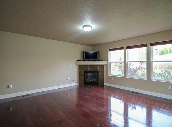 3rd image of 5905 Pimlico Dr
