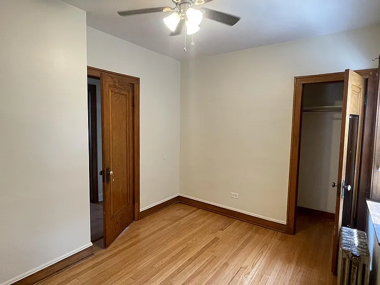 2302 Clarence Avenue - Unit 1W — Photo 8