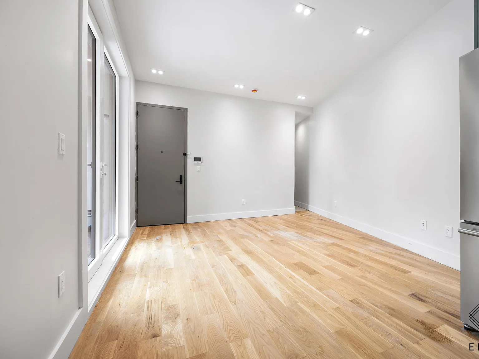 321 Eckford Street — Photo 4