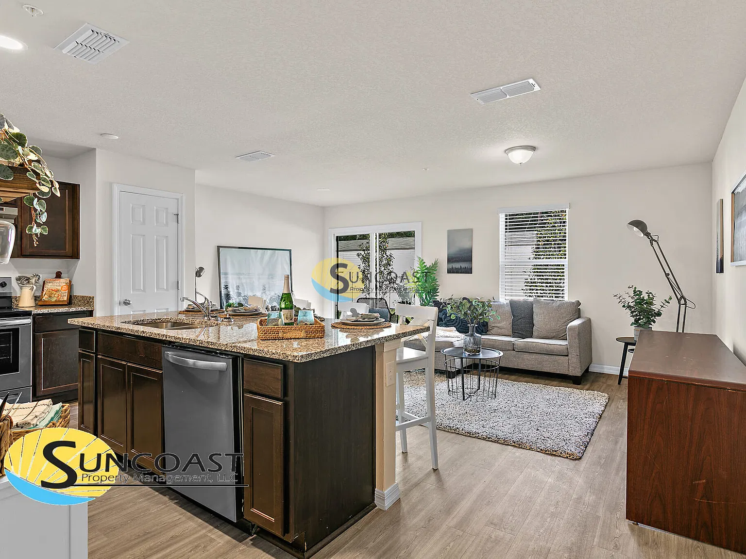 Coming Soon! 2 Bed in a Great Location! — Photo 1