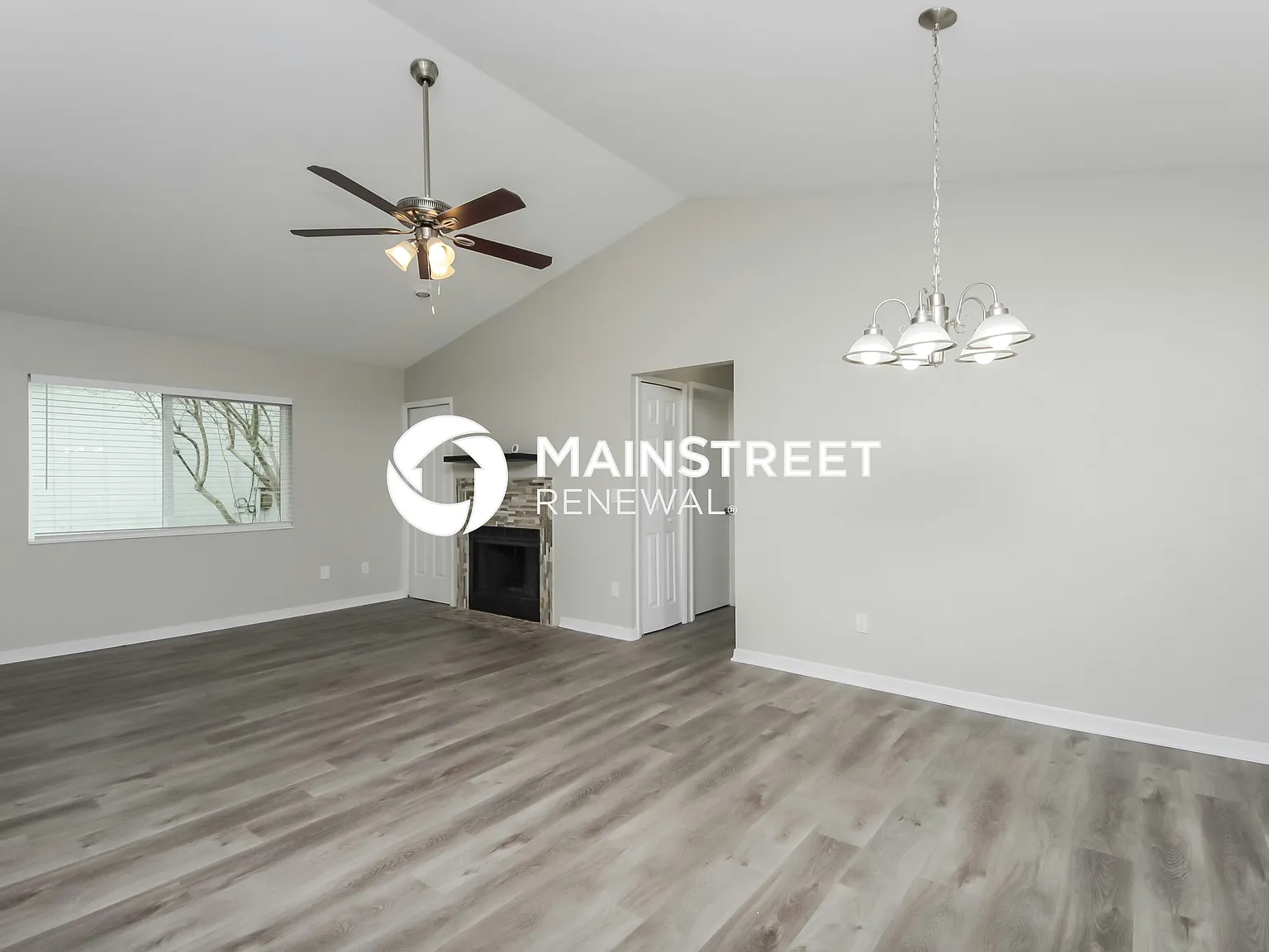 7624 Lakeside Woods Dr — Photo 3