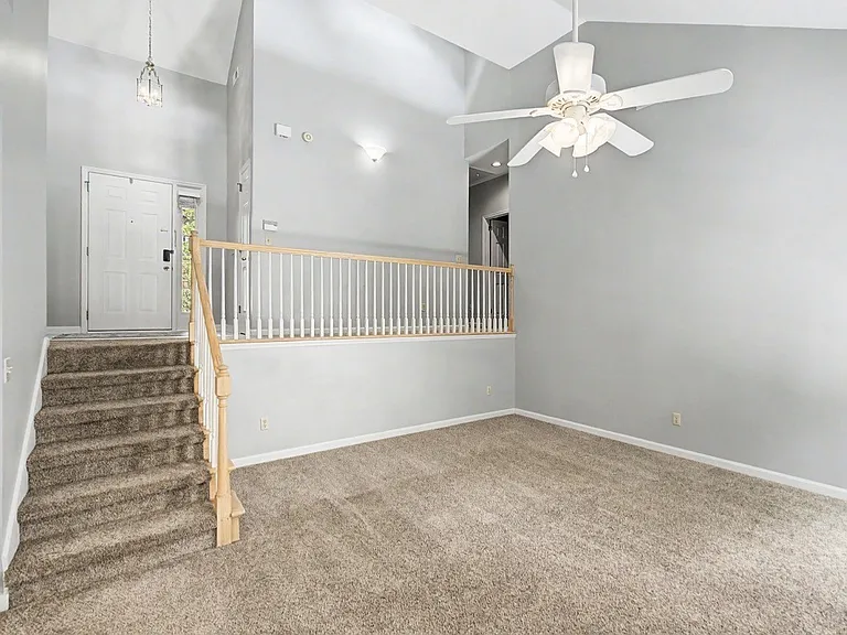 629 Magnolia Ln — Photo 12
