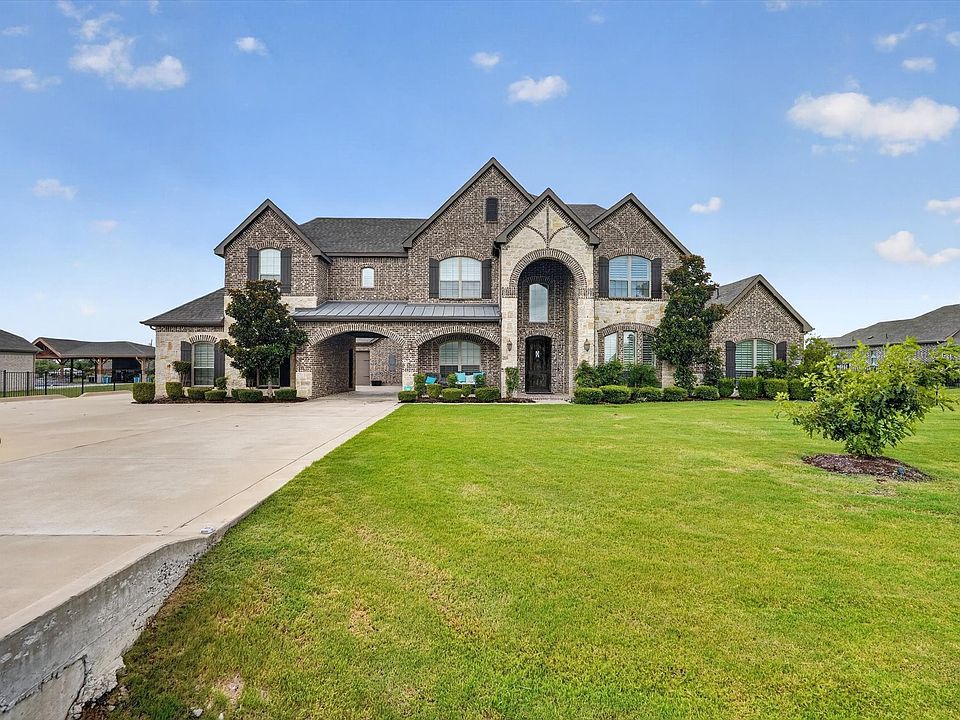 1st image of 6706 Blackstone Dr