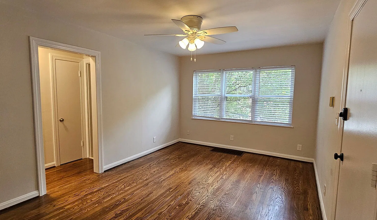 2200 Speed Ave. — Photo 2