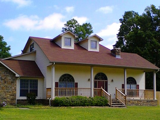 1st image of 140 Walnut Hill Dr