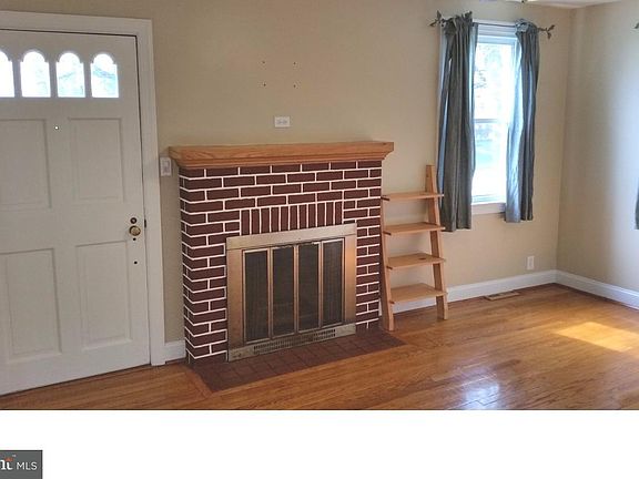 5th image of 2605 Washington Ave