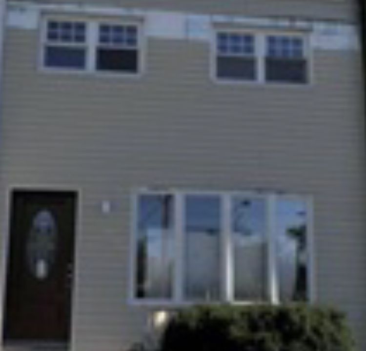 1st image of 512 Reynolds Ave #1FAM