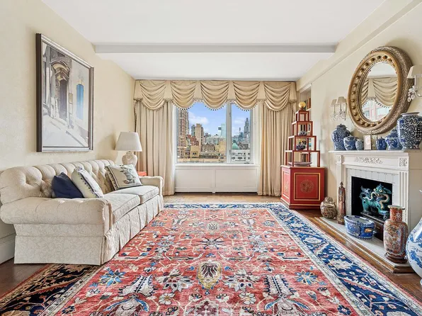 170 E 79th St APT 12B, New York, NY 10075