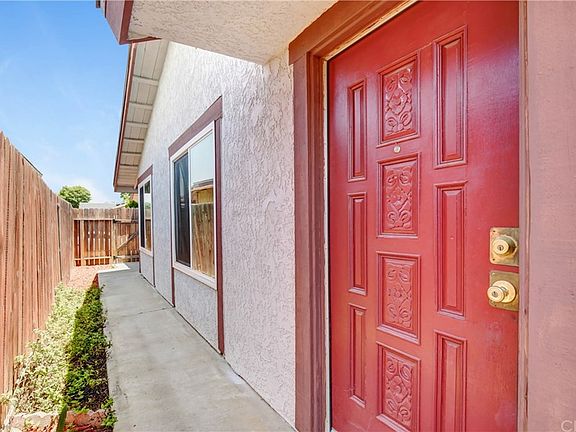 2nd image of 3651 Linnet Dr