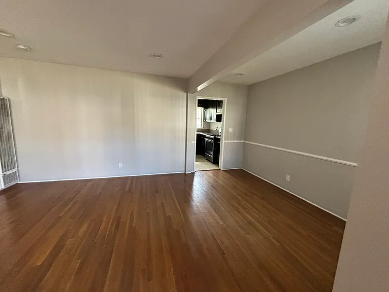 1137 E Washington Blvd — Photo 6