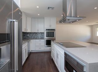 718 E Harmont Dr, Phoenix, AZ 85020