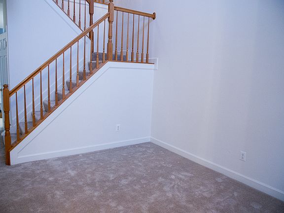 2nd image of 521 Dallam Ct
