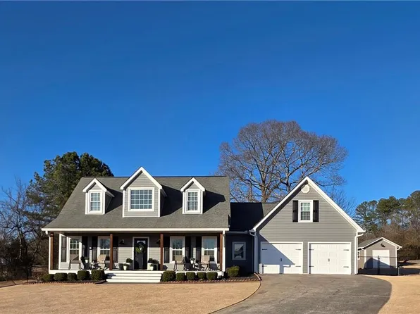 15 Bluegrass Cv NE, Cartersville, GA 30121
