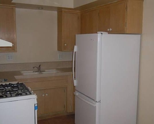 5th image of 820 Camino Corto APT 3