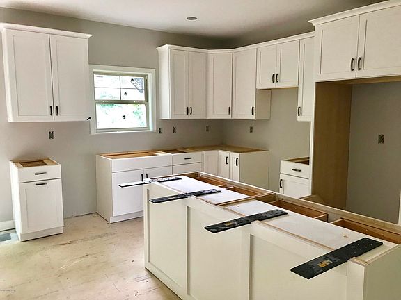 86204B2B-50FD-4BAE-BD93-14CCEA3843BF