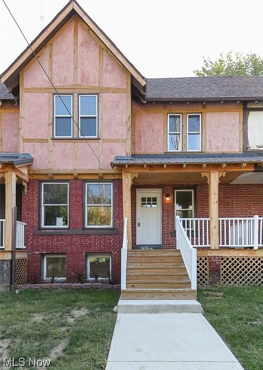1st image of 1655 E 118th St