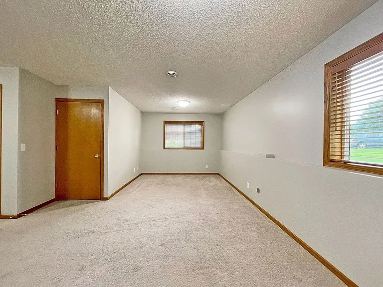 12233 Quinn St NW — Photo 9