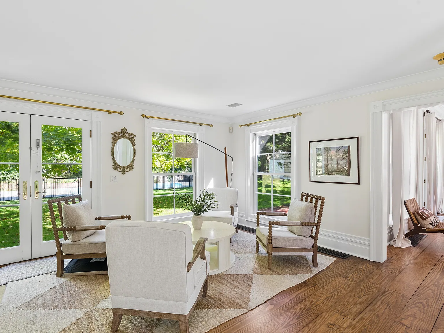 Historic Hamptons Estate & Guest House Near Sag Harbor Village — Photo 2