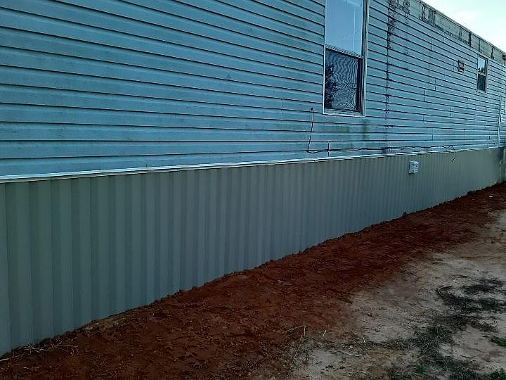 2nd image of 1975 Justice Cir