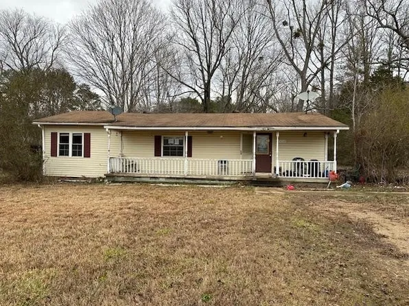 1424 Highway 142, Selmer, TN 38375