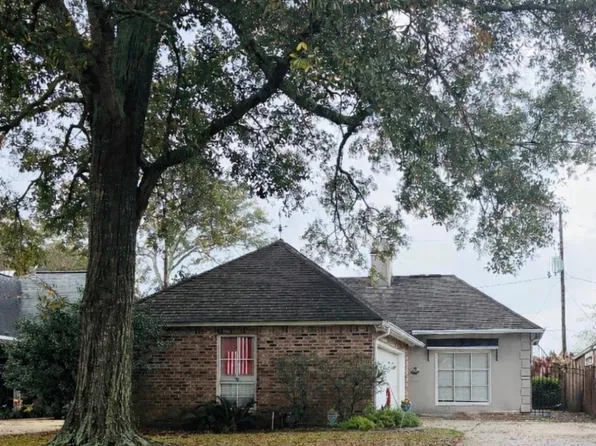 1874 Stonegate Ct, Baton Rouge, LA 70815