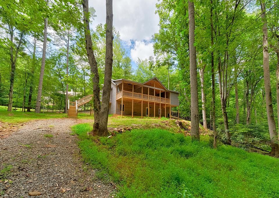 1st image of 2124 Villa Dr