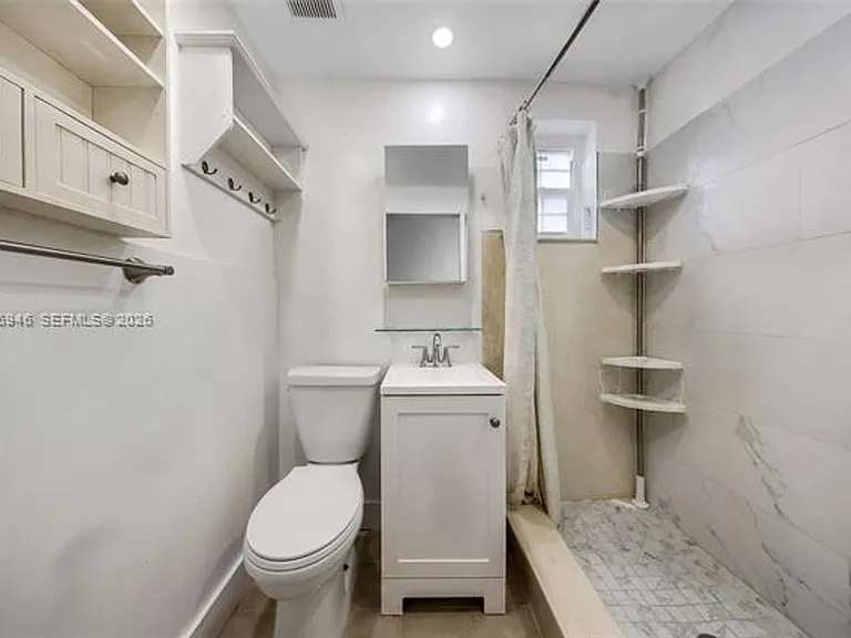 5862 W 2nd Ct #5862 — Photo 23