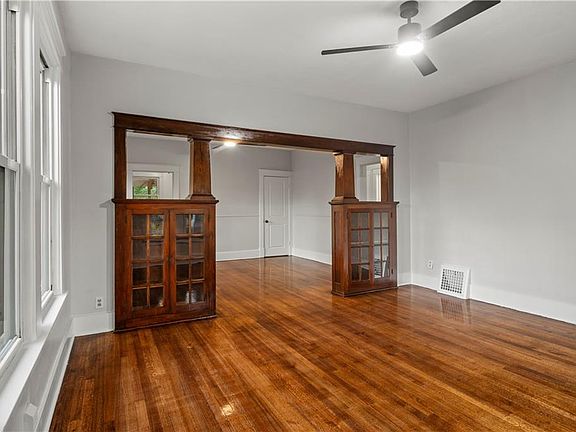 4th image of 901 9th Ave