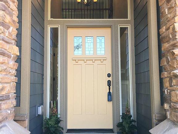 2nd image of 1465 W Meadows Dr NW