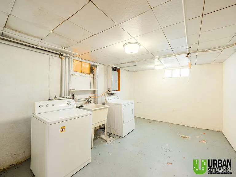 2427 W Walton Ave — Photo 17