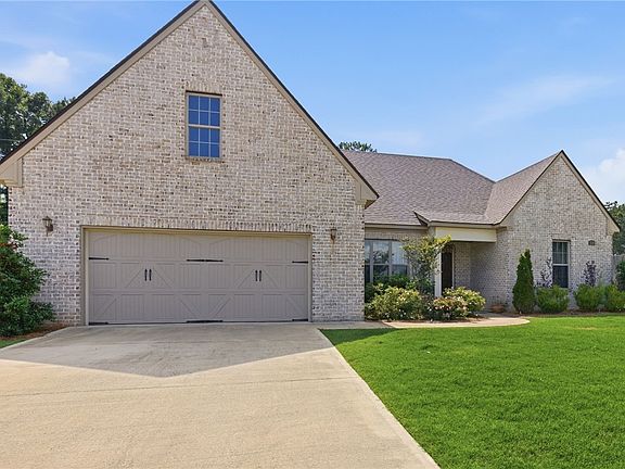 3rd image of 133 Vineyard Ct