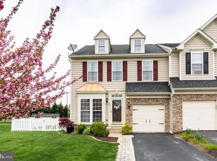 267 Maple Dr, Hanover, PA 17331