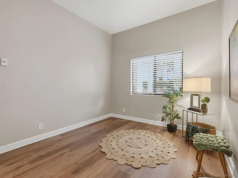8320 Regents Rd #1-I — Photo 16