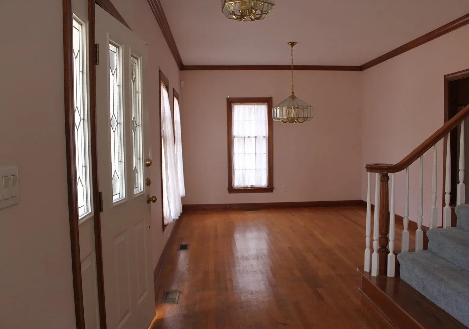 Beautiful 3BR/2.5BA Home in Trent Woods — Photo 2