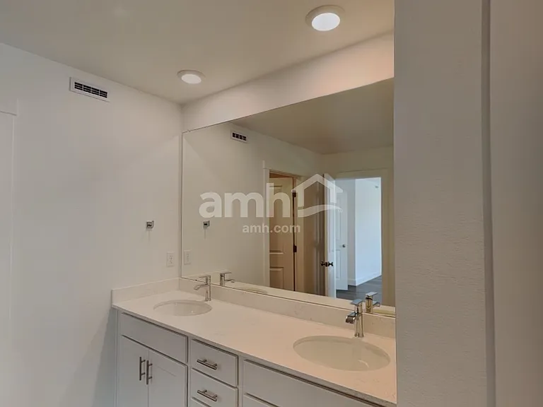 10003 Abilene Ct — Photo 12